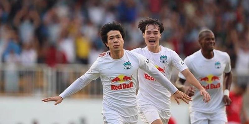 Phong cách thi đấu của anh trên sân cỏ